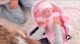 Játékbaba nagykereskedés -  Berenguer újszülött lány karakterbaba rózsaszín mózeskosárban 39 cm